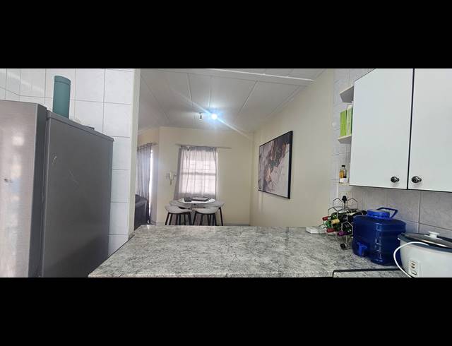 2 BEDROOM TOWNHOUSE FOR SALE IN ELANDSHAVEN